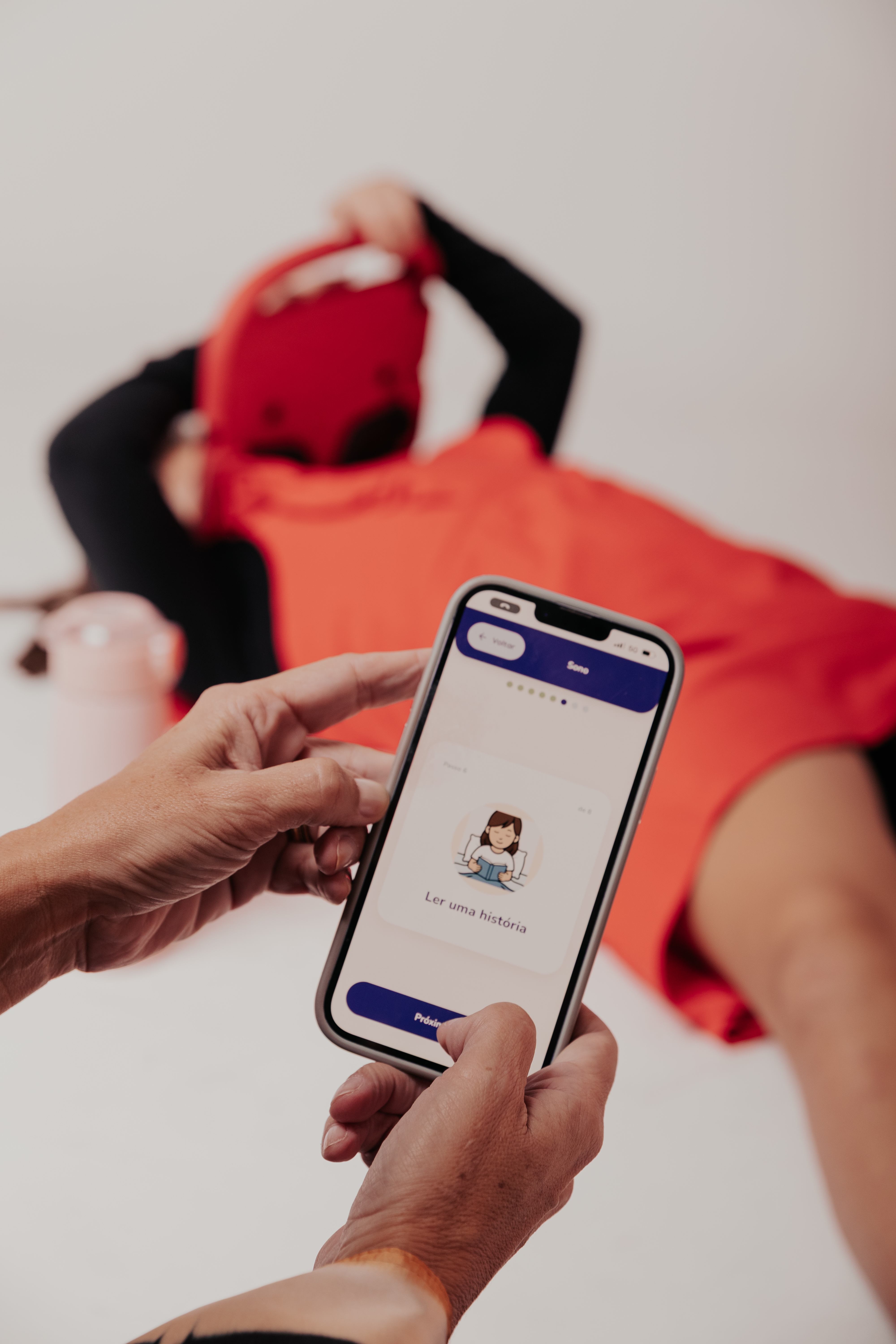 Tela Ler uma história do Belinda App em uso no celular